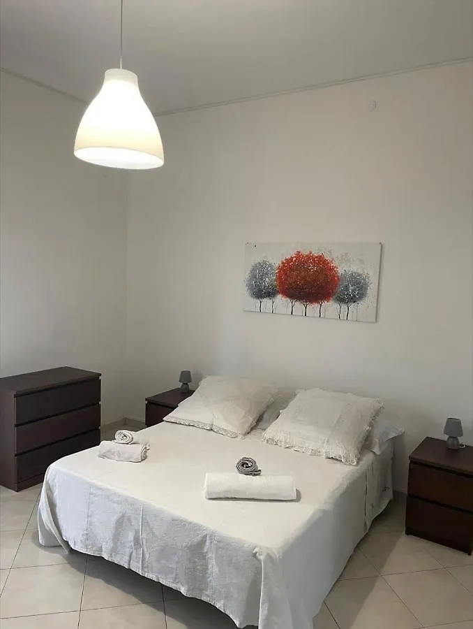 カターニアFranchetti Houseアパートメント アパート カターニア