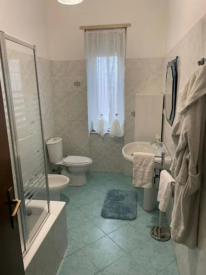 カターニアFranchetti Houseアパートメント カターニア